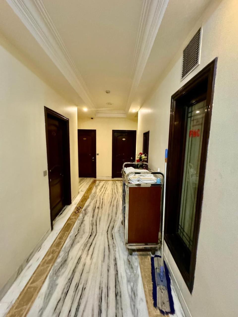 Hotel Florence Inn, Karol Bagh, New Delhi, 2 Min From Metro Exteriör bild