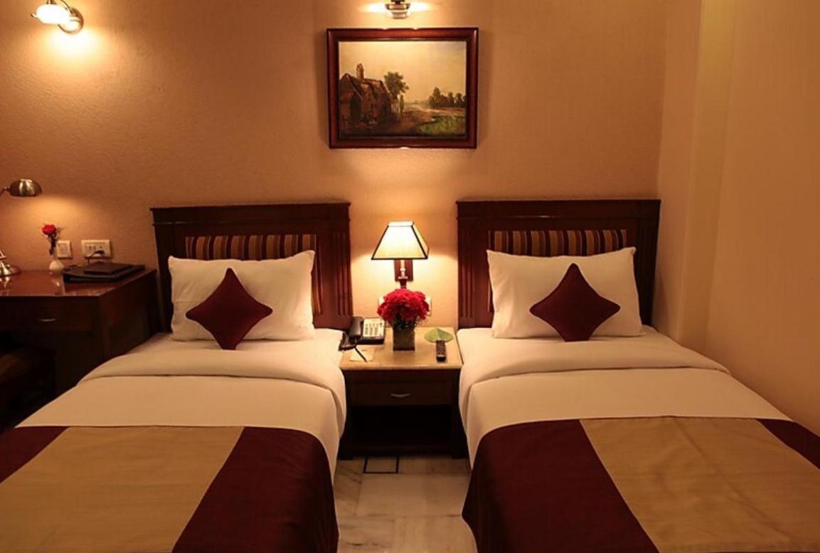 Hotel Florence Inn, Karol Bagh, New Delhi, 2 Min From Metro Exteriör bild