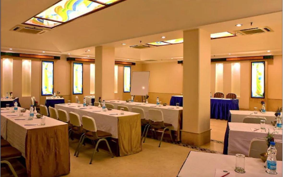Hotel Florence Inn, Karol Bagh, New Delhi, 2 Min From Metro Exteriör bild